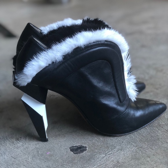 FENDI black and white fur trim ankle boots - Picture 6 of 7